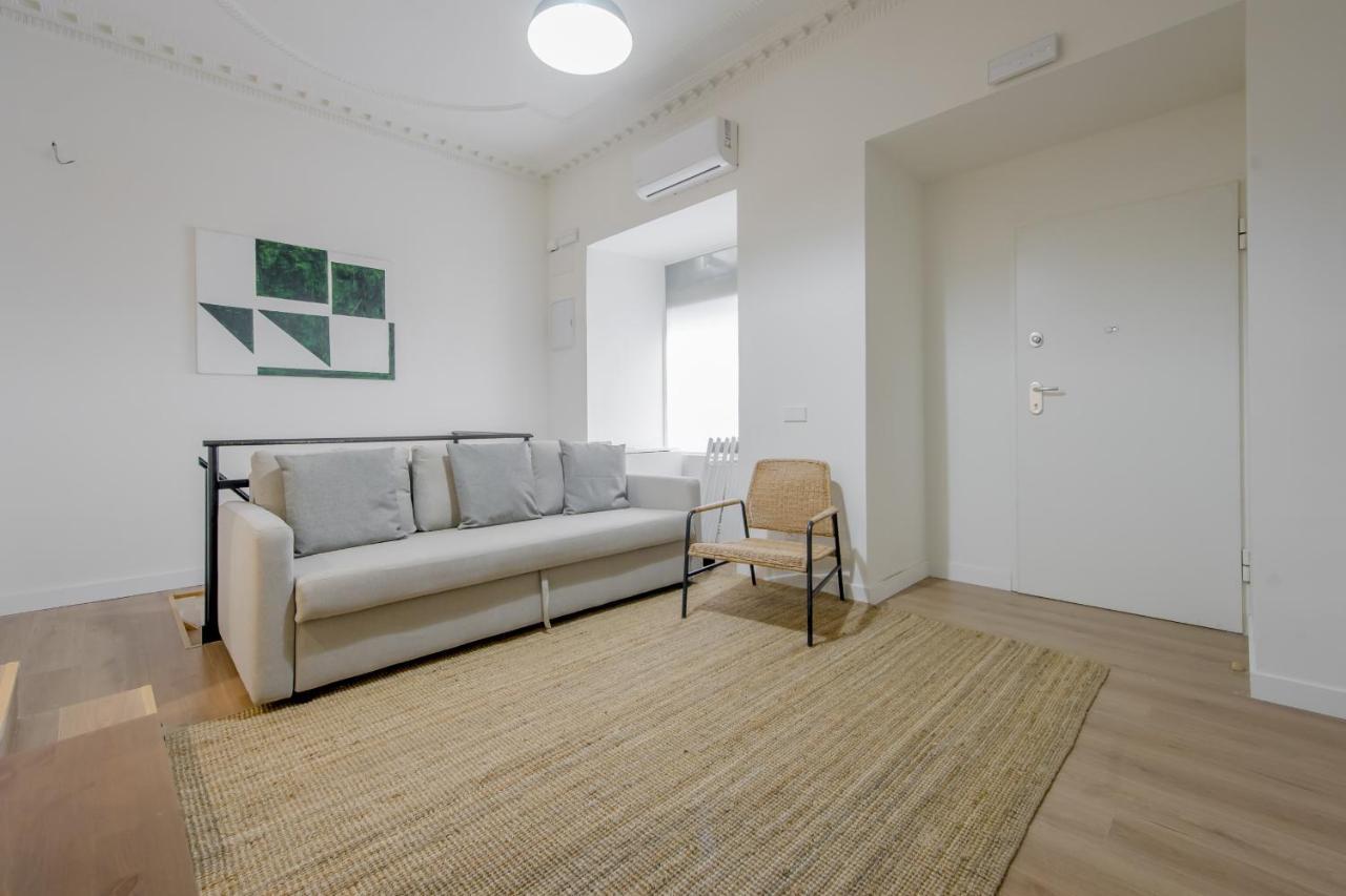 Modern Apt & Cool Interior Design En El Retiro Apartamento Madri Exterior foto